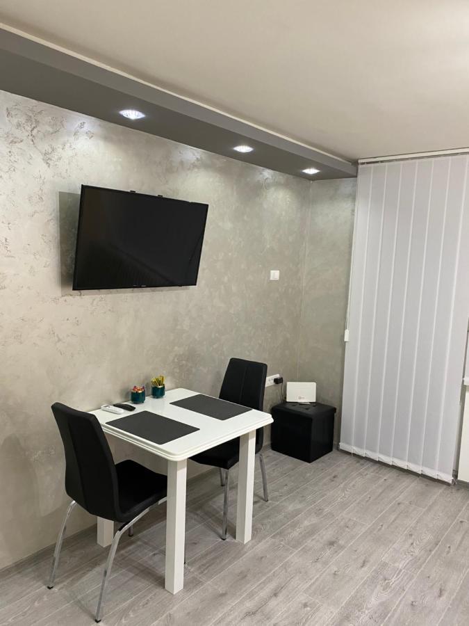 Manirosi 5 Apartment Σουμπότικα Εξωτερικό φωτογραφία
